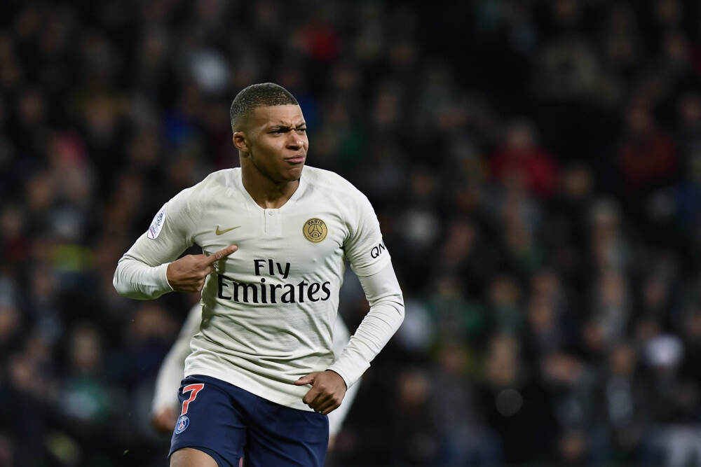 “十四五”长江干线港口货物吞吐量超192亿吨